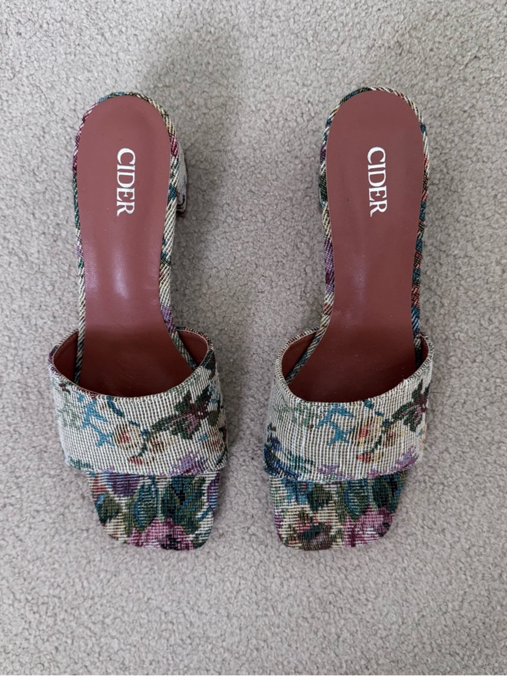 Cider Floral Chunky Heeled Single Band Sandals - Picture 3 of 10